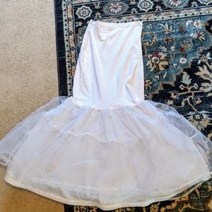 Wedding dress trumpet slip